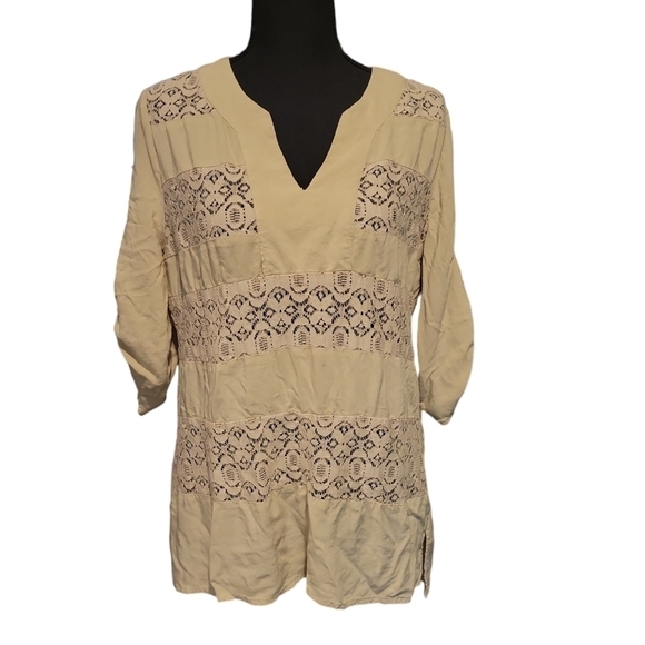 Cato V neck Lace top. Tan 100% Rayon Material, Floral Lace Size M - Picture 1 of 6
